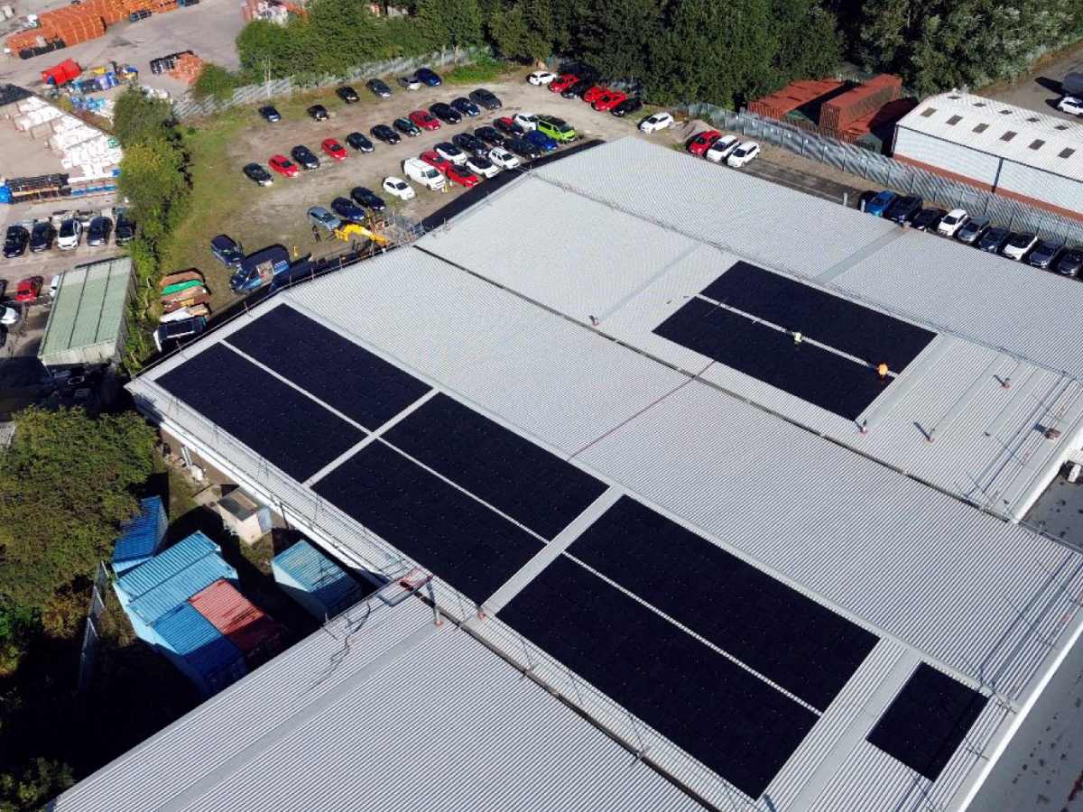 Incap UK investoi aurinkopaneeleihin lisätäkseen uusiutuvan energian osuutta