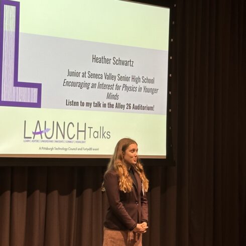 Innostaen seuraavaa sukupolvea: insinööri mentoroi lukiolaistyttöjä STEM Leadership -ohjelmassa