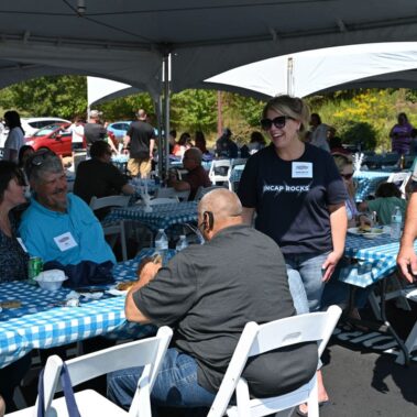 Incap US Family Day - people sitting behind tables